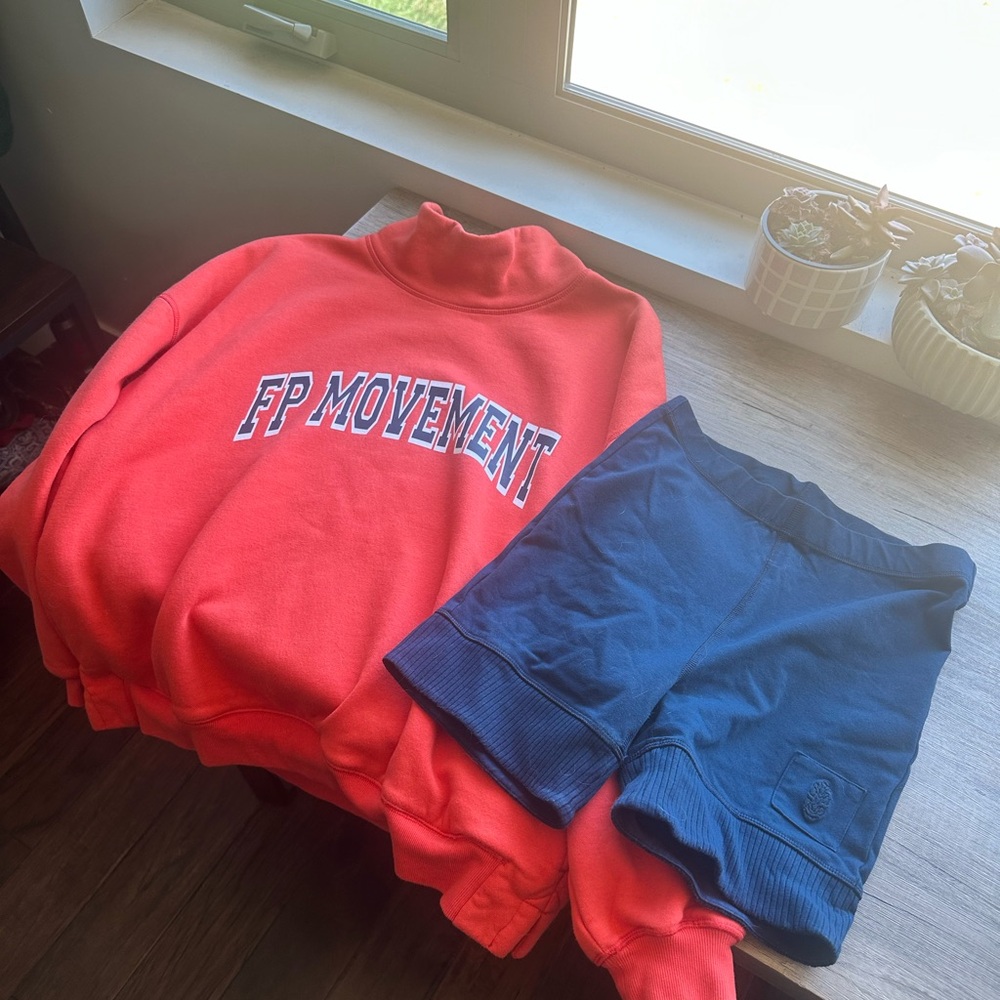 Free People Movement Victory Set - Picture 2 of 3